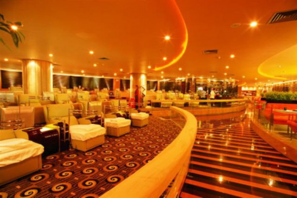 重庆车站按摩仪，缓解旅途疲劳的神器！