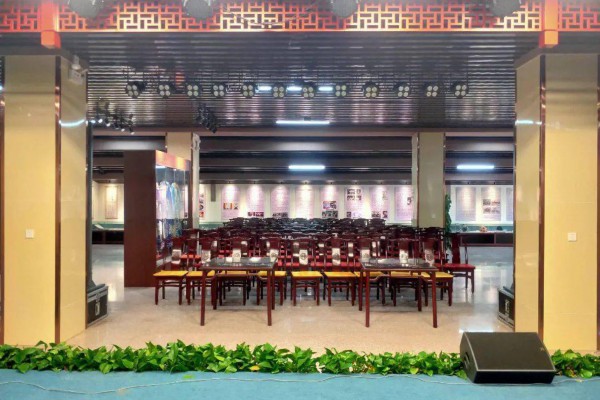 “胖妹必看！轻松按摩，轻松瘦一圈，重庆风来袭~”